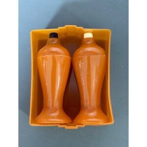 Vitnage Mid Century Modern Art Deco Carvanite Salt and Pepper Shakers Amber MCM